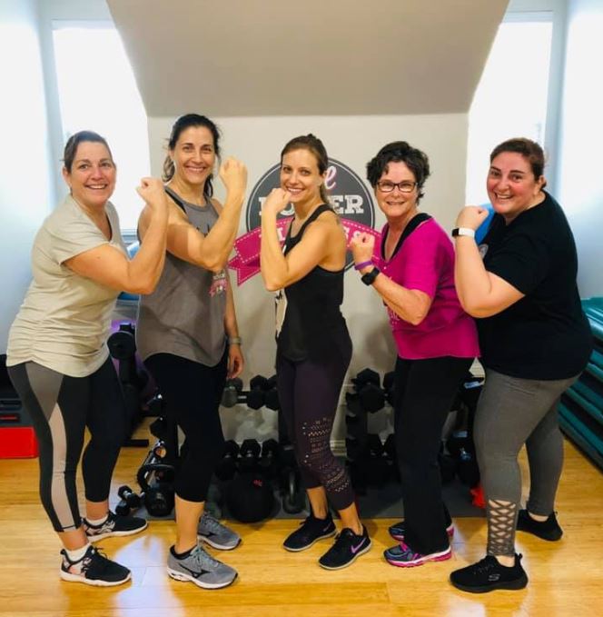 GirlPowerAustin's tweet photo. Have to give a big #shoutout to my #GirlsWhoLift ladies! They killed it this morning! #strength #muscles #austintx #womensfitness #groupfitness #youaresostrong https://t.co/dlYd2mEvq0