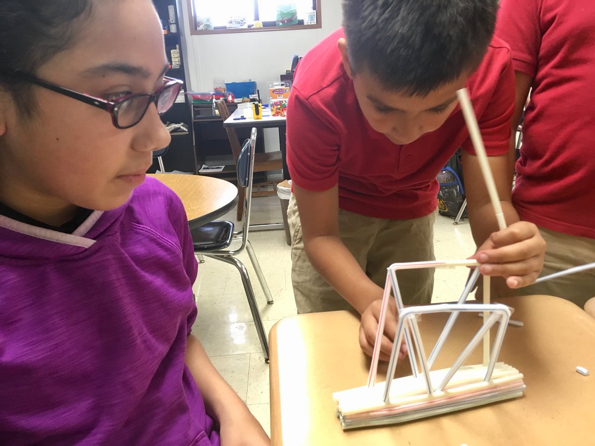 EmilyMe10531515's tweet image. The start of some creative truss bridge designs by Ross’ 5th Grade students. #EngineeringLabRocks #ProjectBasedLearning #WhoWillTheWinningTeamBe @tuwest @ray4d_thebetsy @BetsyRossElem @eMC_Squared_TDS @TeamHISD @HoustonISD @choicehisd @HISDFACE