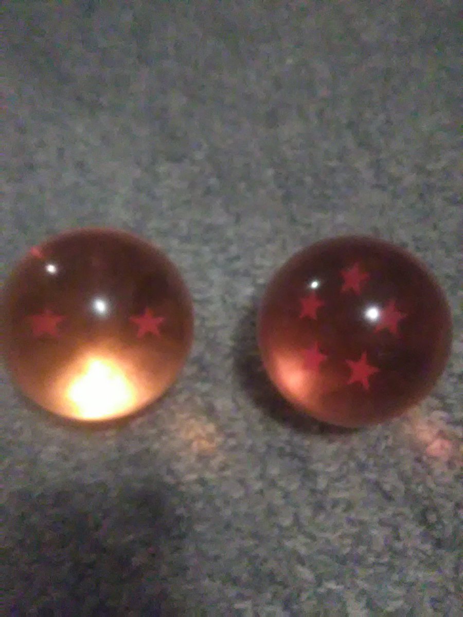 Slender_Chronic's tweet image. I just need dragon balls 1,3,4,6,7 then I'll have the full set