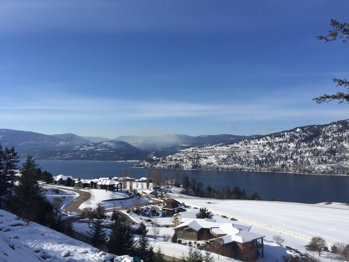 RhysMarch's tweet photo. ☀️This view will never get old!! 🙌🏽#okanagan #realestate #forsale #yvr #ylw #yyc #yyj #vernon #vernonbc #development #BeverlyHillsEstates #kelowna #116SunsetBlvd https://t.co/PDTQI9y5hX