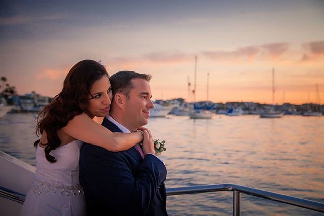 A love-ly evening
.
.

#love #wedding #yachtwedding #newportbeach #sunset bit.ly/2SduCx8