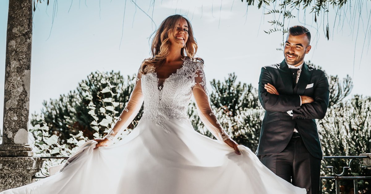 forthisevent's tweet photo. Saturday is the most popular day and also the most expensive day to get marry. Most vendors and #weddingvenues will have less expensive rates for weekdays and Sunday. A morning or early afternoon wedding will definitely help cut back the costs. #weddingtips #forthisevent https://t.co/GzdgUzw0TY