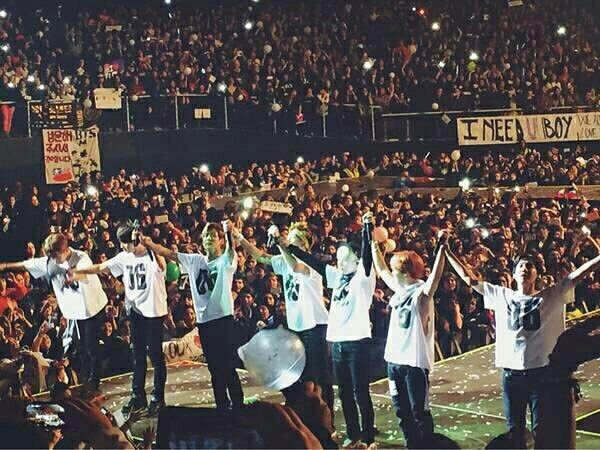 HopeMinKook_CL's tweet photo. Como olvidar lo maravilloso que fue el #TheRedBulletInChile y el #TheWingsTourInChile 💜💜
Sólo los queremos pisando nuestras tierras una vez más para que vean que el amor de las CH-ARMYS creció!🇨🇱❤
#BTSinChile https://t.co/xl6aDAtIxm