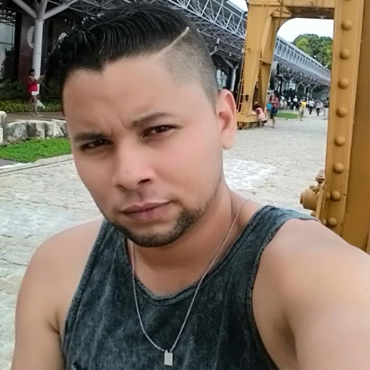 I am streaming on Cube TV，check it out #Cube TV# cube.tv/sid/301711459_…