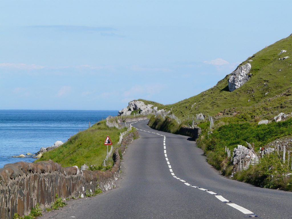 IreLuxuryTravel's tweet photo. Are you planning a luxury driving holiday to the Emerald Isle? Here are some tips to help you in planning your dream vacation in #Ireland! https://t.co/XPr3RZw0mx #IrelandTravelTips https://t.co/bEBCIlYB8A