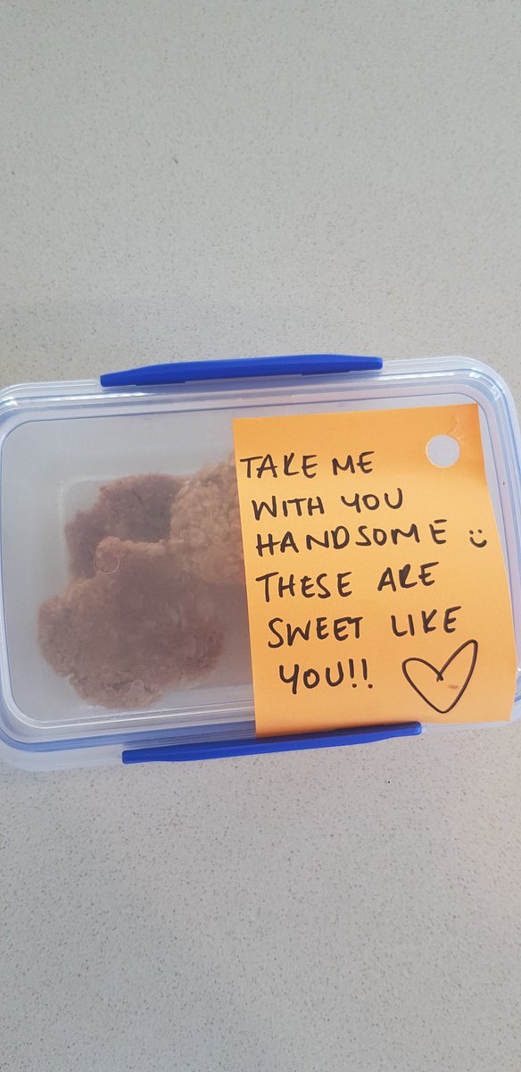 Some early morning motivation for my love. #love <a href="/Ledgerous/">Leslie Leahy</a> #sweetsnacks