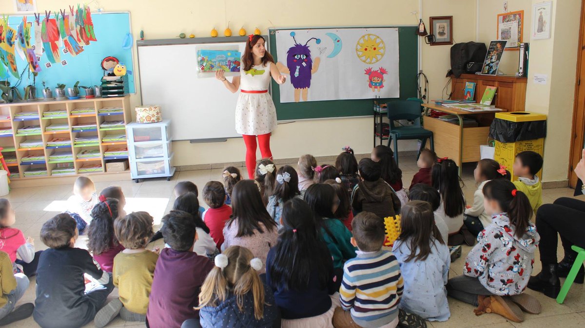 ¡Así de divertida fue nuestra jornada de puertas abiertas! Nos lo pasamos genial con <a href="/EmmaSVarela/">Emma S. Varela</a>.
¡Gracias a todos por venir a conocer nuestro cole! 😍🤗 #LeónEsp #ColeDivertido #ColeFamiliar