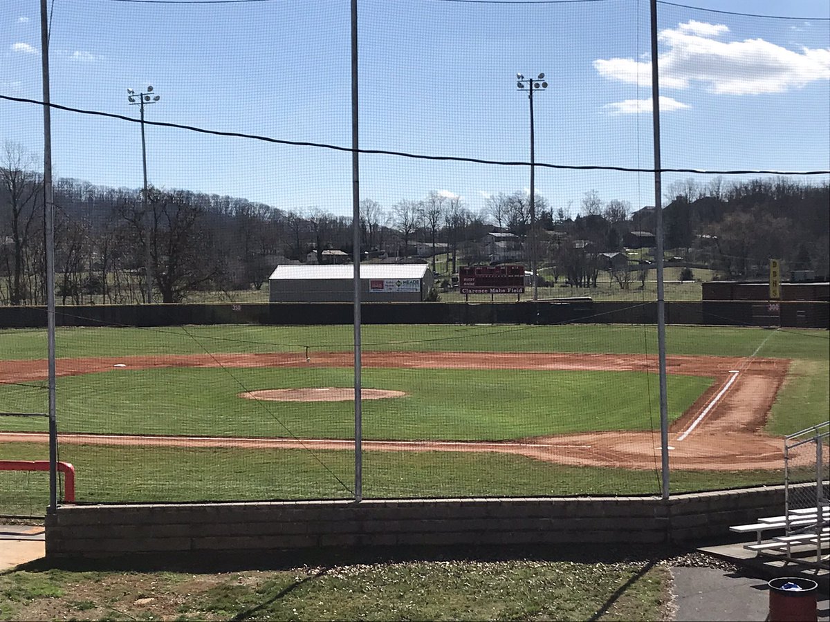 BBaseball2019's tweet photo. Varsity scrimmage with Sullivan Central Tuesday at 4 at Boone. Hope to beat the rain. https://t.co/sToOITmquy