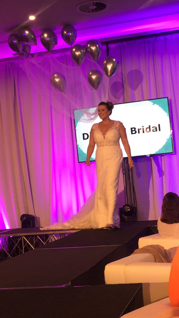 The gorgeous Liz of @lockdown_pr @WeddingExpCork @claytonsprings rocking @redballooncork #floatingveil #tweexpo Dress by @nicolespose @diamondbridal1