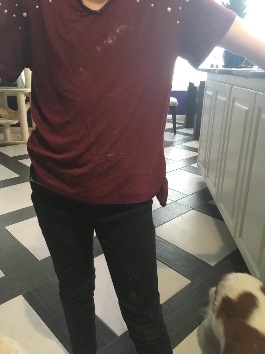dgrayinok's tweet photo. According to @JEG2 this is pretty clean. I’m thinking an apron might be a thing. #thegrayamericanbakingshow https://t.co/32QNkT81Dm