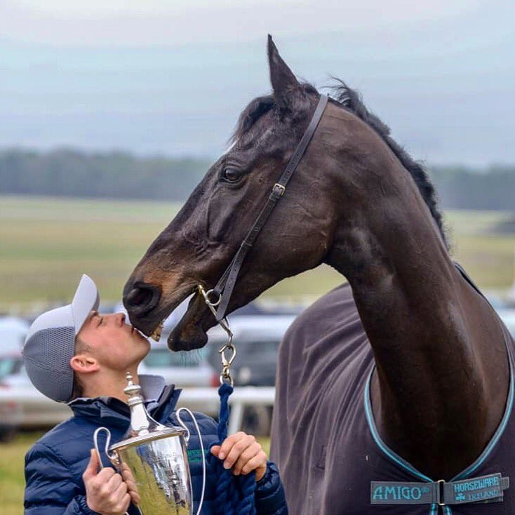 andytllewellyn's tweet photo. Dreams do come true 🙏🏼💙
#myfirstwinner #networkrouge #legend #projectpointing #makingmemories https://t.co/7JngTsnE5v
