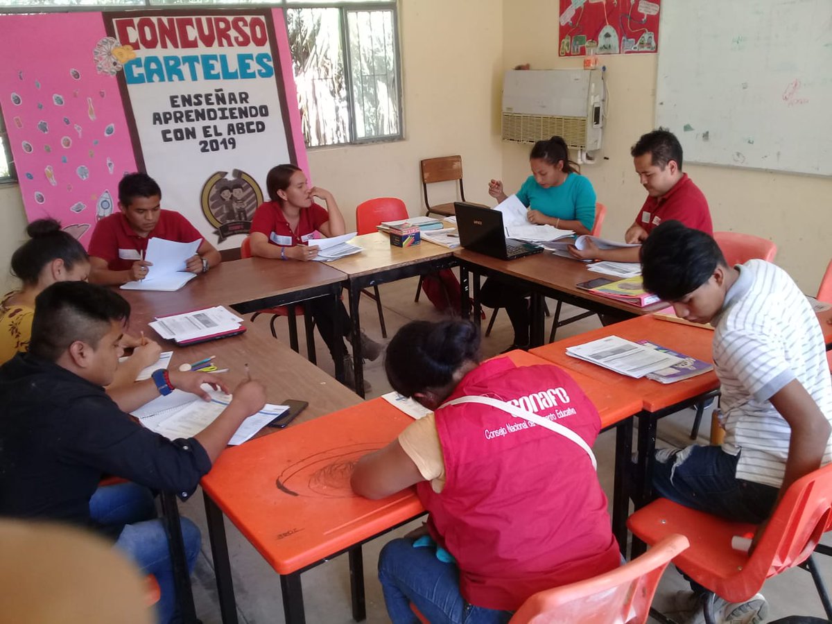 RLujn1's tweet photo. Iniciando hoy la Reunión Preparatoria en las 6 Regiones del #ConafeNayarit Espacio donde se evalúan las visitas de seguimiento y se organizan las actividades para la Reunión de Tutoría.
¡¡¡Éxito para todos!!! https://t.co/uUixniuBxY