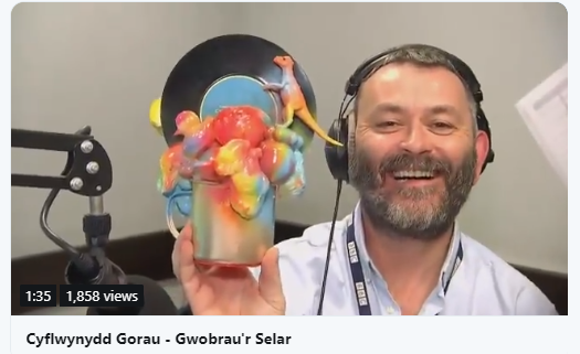 Y_Selar's tweet photo. Sbiwch ar ei wynab o, jyst sbiwch ar ei wynab o. Ciwt de
#gwobraurselar #boida https://t.co/MIr5LopvCt