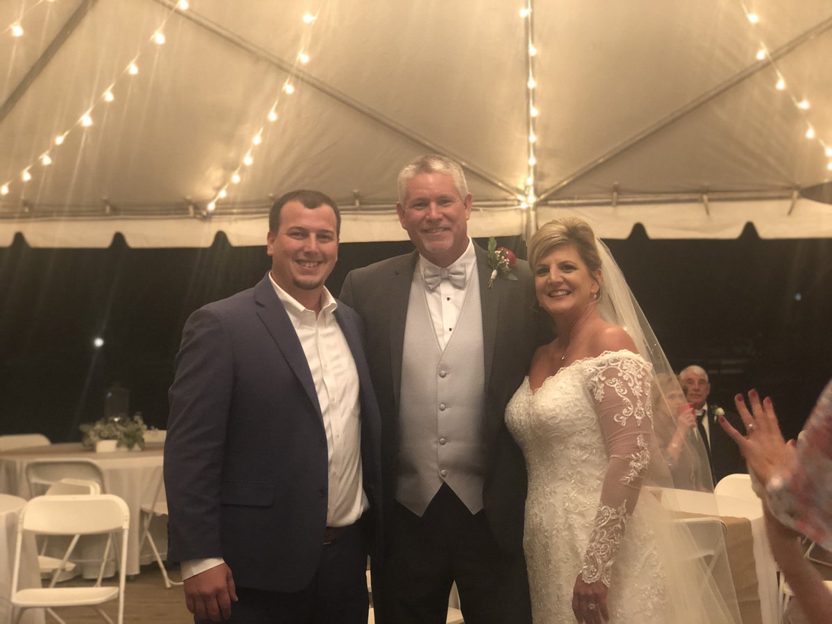 ptppros's tweet photo. Congrats to the new Mr. + Mrs. Carter!! Our DJs had a blast entertaining for your wedding - it was a Valentine's Day to remember for #PartyTimeProductions!
.
.
.
#ptp #ptppros #weddingdj #eventdj #valentinesday #weddings2019 #weddings #theknot #theknotbestofweddings #wedding https://t.co/WafixBsRyn