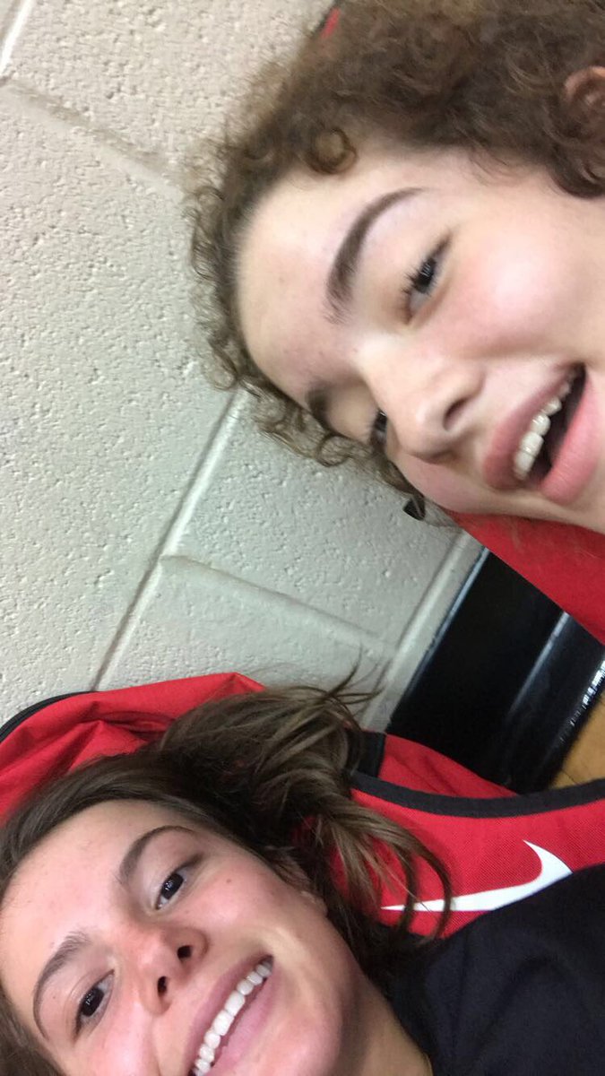 KassidyReeves's tweet photo. happy birthday to the girl who can’t spell elephant!!!! love you aver have the greatest day bestie🤩🌟 @ava_curran_ https://t.co/a4mBIYuTZE