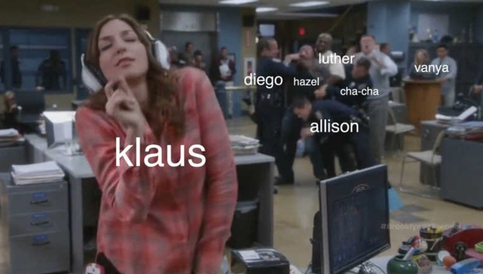 soundofwoodz's tweet photo. the umbrella academy without context https://t.co/EyhR7ALfgJ