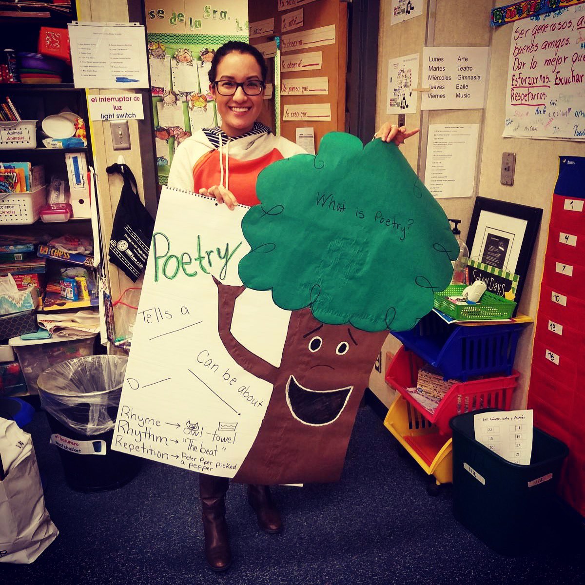 KMontez15's tweet photo. Being a teacher means to go above and beyond for your students! #anchorchartfun #vikingsgotheart π©π»βπ« https://t.co/I9r2fBQzkX