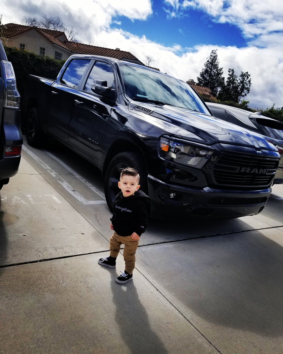 CA_Ravens_52's tweet photo. My Life In One Picture #LoveYouMijo https://t.co/E7nTMJ1sTx