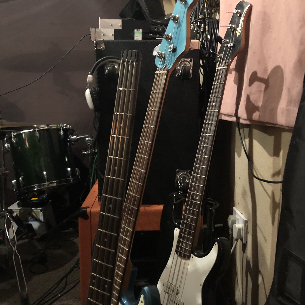 CsidesThe's tweet photo. These bass guitars are multiplying!! https://t.co/4mjuyGELIO