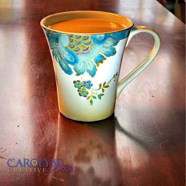 CarolyBurnsBass's tweet photo. Drinking copious amounts of chai tea today to ward off a sore throat. What home remedies do you use to knock back a cold?
. .
#writingcommunity #rewiredcreatives #authorsofinstagram #writersofinstgram #writinglife #writerslife #photofanatic #wordguru #p… https://t.co/9CwHlbq0ue https://t.co/7qeuWfm0UN