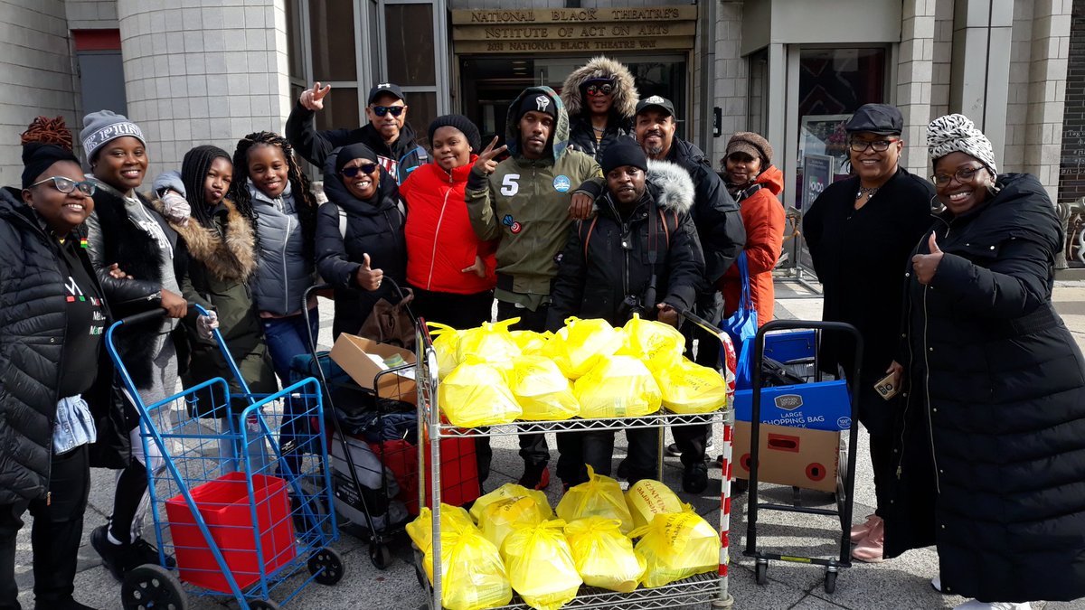 TeaTheCoach's tweet photo. We hit the streets of Harlem yesterday to feed the community. Give Just Because is a movement powered by @ULYD2 . We fed about 600 folks. Food. People. Love.
Give Just Because!
#GiveJustBecause #ConsultWithTea
#Unlockyourdreams https://t.co/6QrC8ThRAY