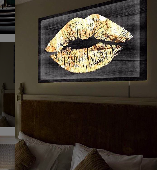StudioHaus1's tweet photo. 💋 Transformamos tus espavios en el lugar de tus sueños! ✒️ We transform your spaces into the place of your dreams!💋
#StudioHausDesign
#designthinking #interiordesign #homedecor #homedesign #diseñointerior #render #rendering #art #simple #furnituredesign #style #homedesign https://t.co/T7M3MvuawB