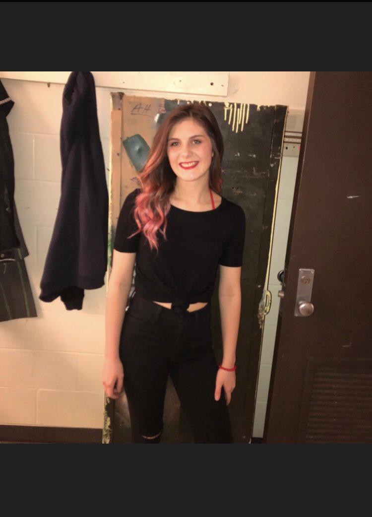 PCTouchOfClass's tweet image. Member Bio Monday! This weeks junior is Hannah Witte. This is her third year in the group singing alto 1. On her free time she plays volleyball, swims, and spends time with her family. Hannah’s favorite quote is, “anything Zoe says”.
