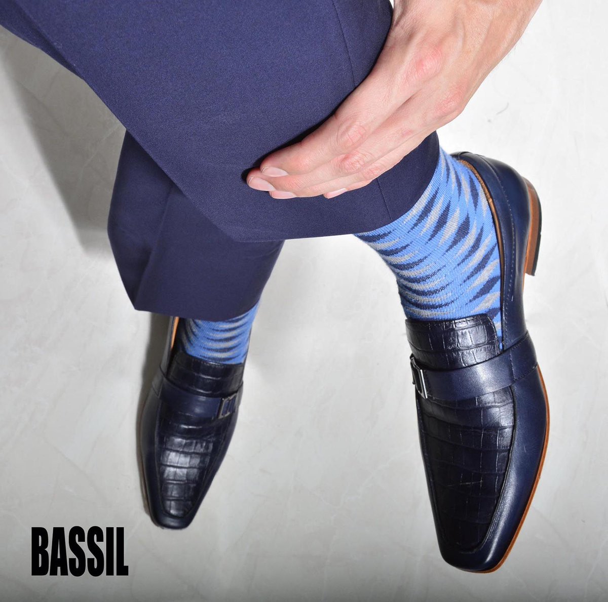 Bassil_Ec's tweet photo. Wow! Luce siempre impecable con #Bassil ✔️☺️🔝
#Elegancia #Estilo #BassilShoes #MediasCool #Calzado https://t.co/aNd95wy19n