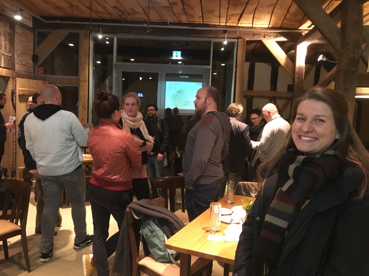 ubaehr's tweet photo. Die @coworkland -Genossenschaft hat sich gegründet und heute Ihr Netzwerktreffen Nord auf Hof Viehbrook gefeiert! Ein Raum voller CoWorking-Spirit. Das ist die Zukunft des Landlebens, hier fängt Wandel an. #coworking #newwork #beyondglasfaser https://t.co/P1FQavogbs