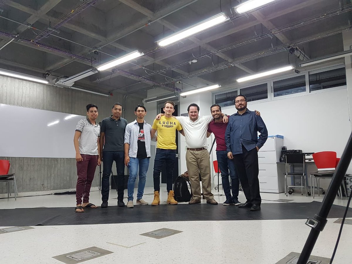 Tecnotitan's tweet photo. Junto a Hadron Games iniciamos proyectos de Desarrollo Tecnológico en el Laboratorio UTP
@andidelfuturo @croniquindio @Felipevilla08 @Mineducacion @ViveLabs https://t.co/8qYlwwqRlW