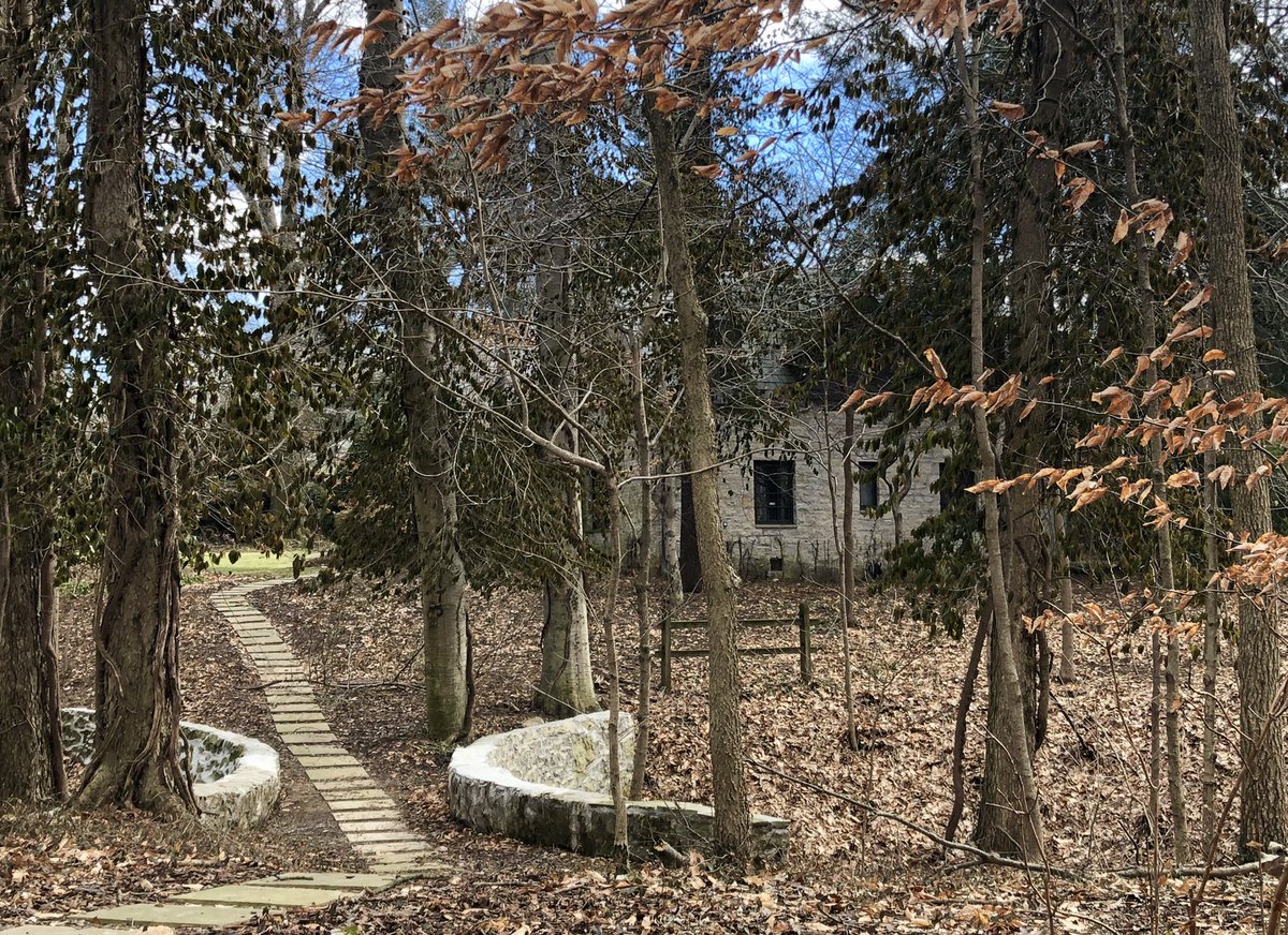 A few older houses in Old Beechwold Historic District. If you’re ever in Columbus, it’s definitely worth taking a walk through this neighborhood!