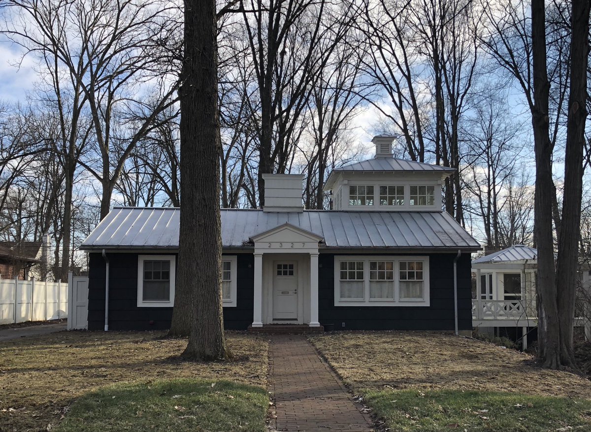 Cute lil’ 1950 house in Upper Arlington, recently remodeled by local architect Michael Hasara
