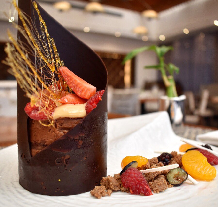 ¡Comienza tu semana con algo dulce! #PastelDeChocolate 🍰🍫 

Reserva al: 52638887

#Polanco #CDMX #MexicoCity #food #foodies #ChinaGrill #ChinaGrillMx