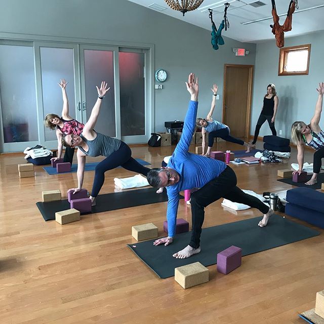 shinebatavia's tweet photo. Need a little boost to get your wellness program flowing?  Shine is helping out by offering a 10% discount for our 10-clas pack!  This is a limited time offer (ending after February 28th) so don't delay-stop in at Shine or call to receive your discount a… https://t.co/3LOuEbrcZm https://t.co/HDzInAGrVj