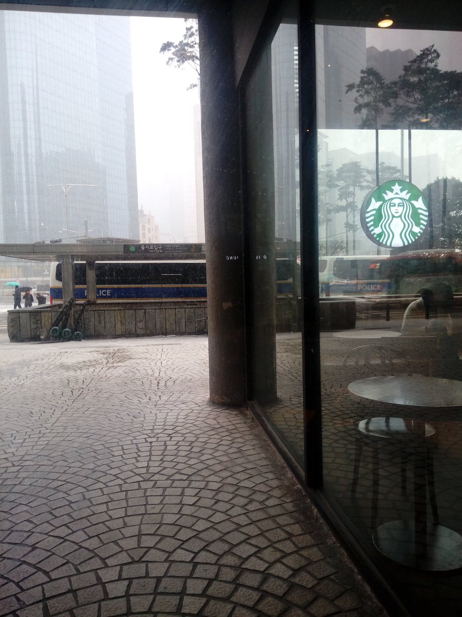 TShell_X's tweet image. 警察国家🇰🇷 ( ﾟдﾟ)ﾊｯ!