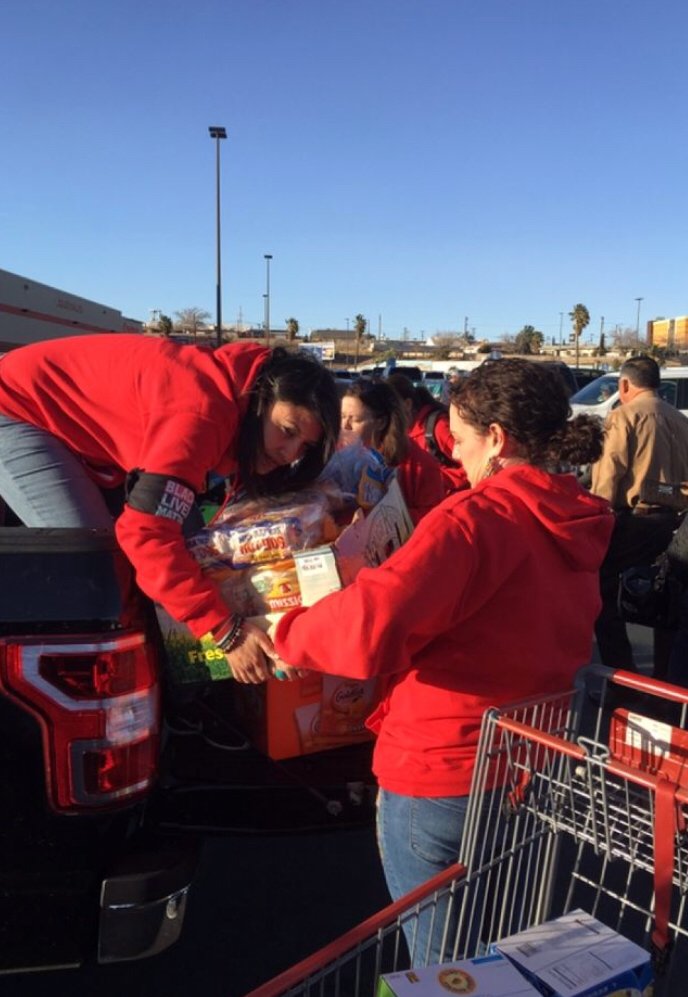 NEAToday's tweet photo. When a shelter for migrant kids and their families ran out of supplies, our members bought food, prepared it and served it, on a holiday weekend! @txstateteachers @NoelCandelaria @LaMissMarquez @ieanea #teachinforfreedom #classroomsnotcages @NEAHCNews https://t.co/I04zjXfszl