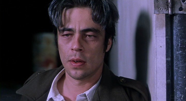 Happy Birthday to Benicio Del Toro who\s now 52 years old. Do you remember this movie? 5 min to answer! 