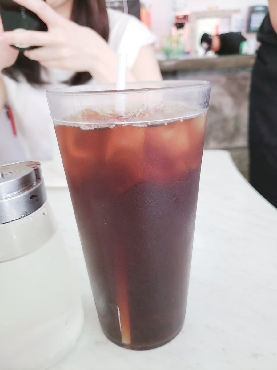 flum10tk's tweet photo. 朝ごはん (綴り間違えて2回目)
コーヒーめっちゃでかい
#krackedegg https://t.co/i9IqxRouBB