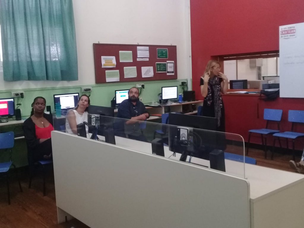 Échanges très riches aujourd’hui lors de la 1ère journée de formation des enseignants de français du Colegio y Liceo Santo Domingo, établissement #LabelFrancEducation. <a href="/colegiosantodom/">Colegio Santo Domingo</a>. <a href="/frances_StoDom/">francés Santo Domingo</a> <a href="/FranceenUruguay/">La France en Uruguay🇫🇷</a> <a href="/expertisefrance/">Expertise France</a>