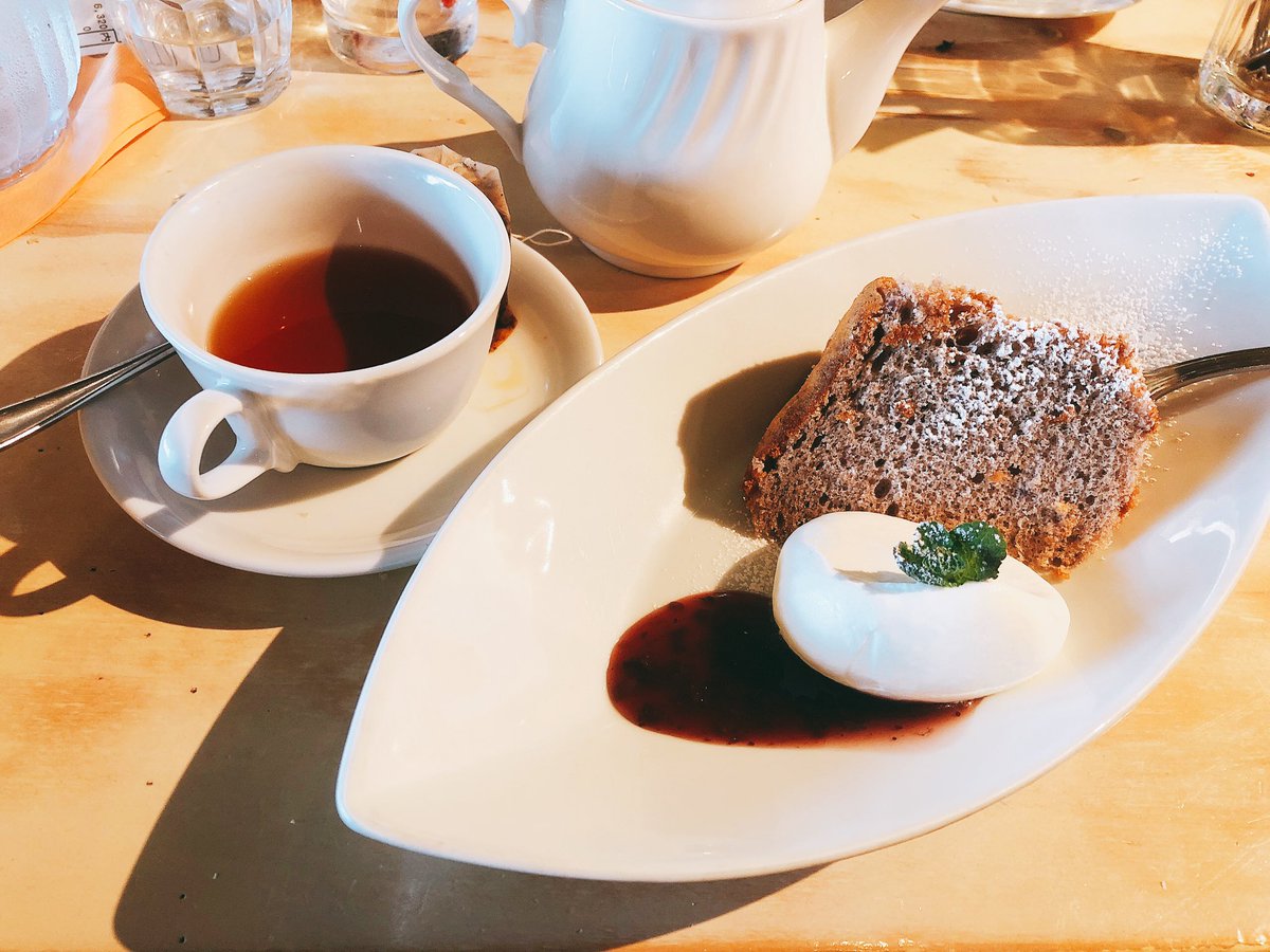 お腹 パンパン 過ぎ 食べ