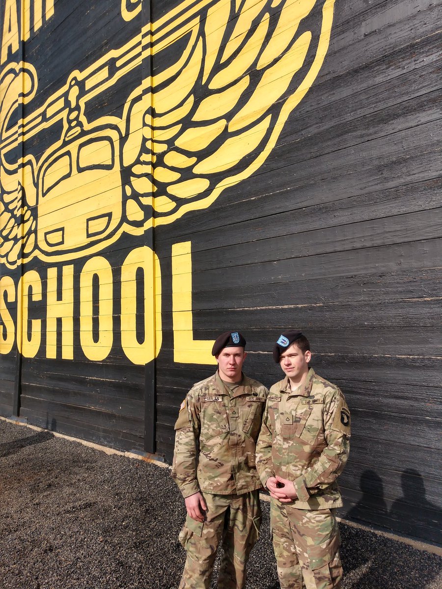 theRealCrusher6's tweet photo. Congratulations PFC Hardy and PFC Callan for leading the pack and being the first Crusher Soldiers to earn their wings in 2019! Thanks to @TheRealRak3 for capping it off with his inspirational speech! https://t.co/geUrSXxlBN