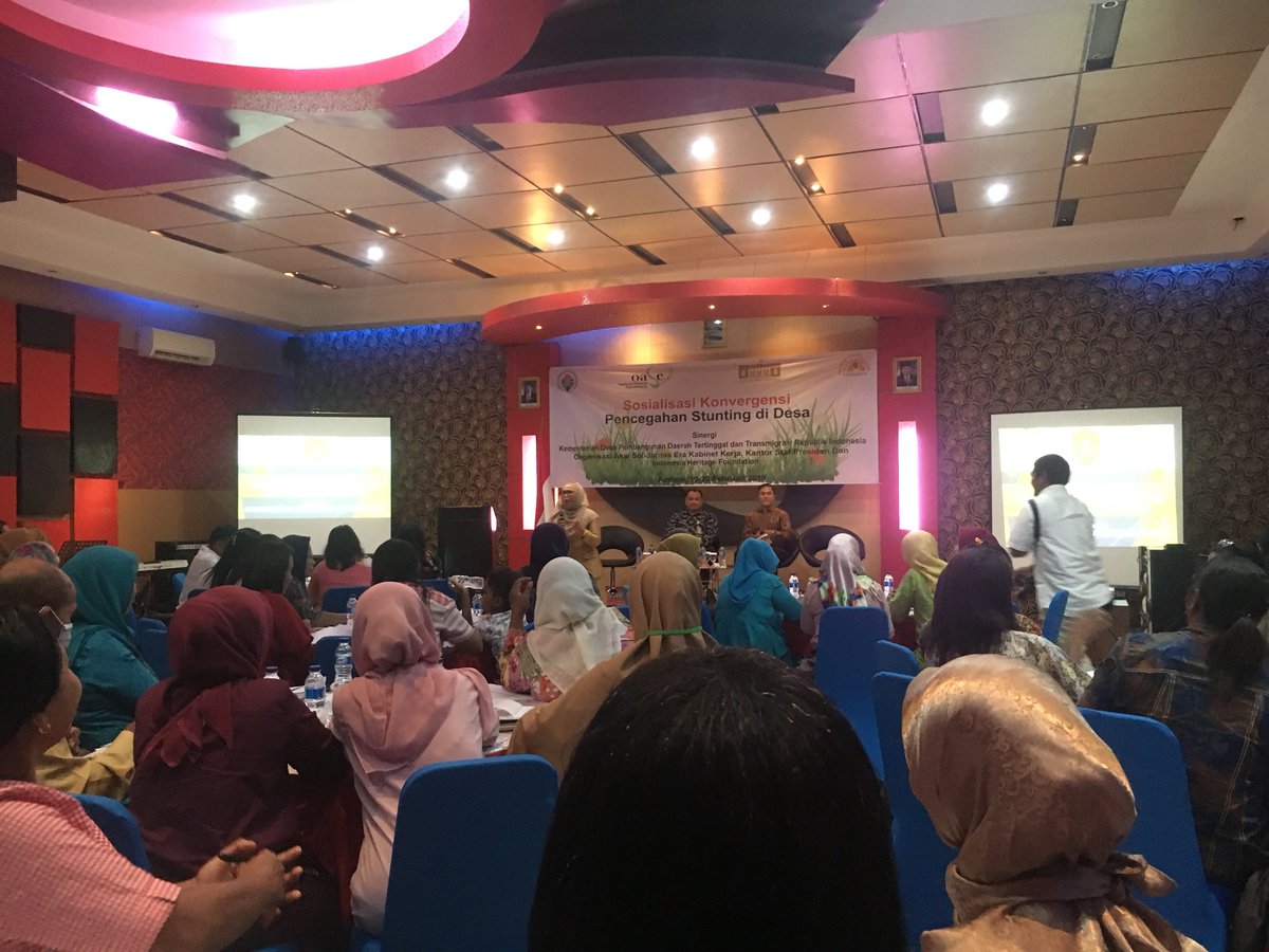 Sosialisasi konvergensi Pencegahan Stunting di Desa
#CegahStunting
<a href="/KemenDesa/">Fast Track Travel</a> 
<a href="/PepiPermadi/">PEPI PERMADI</a> <a href="/adewahid2/">ade wahid</a>