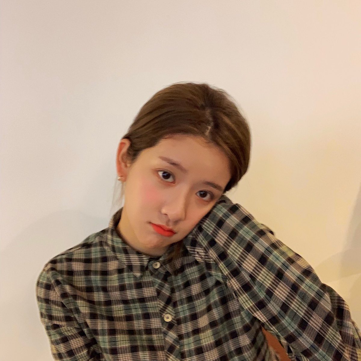 EXY_S2's tweet photo. 눈 조심❄️☂️ https://t.co/A6xkPYMnhC