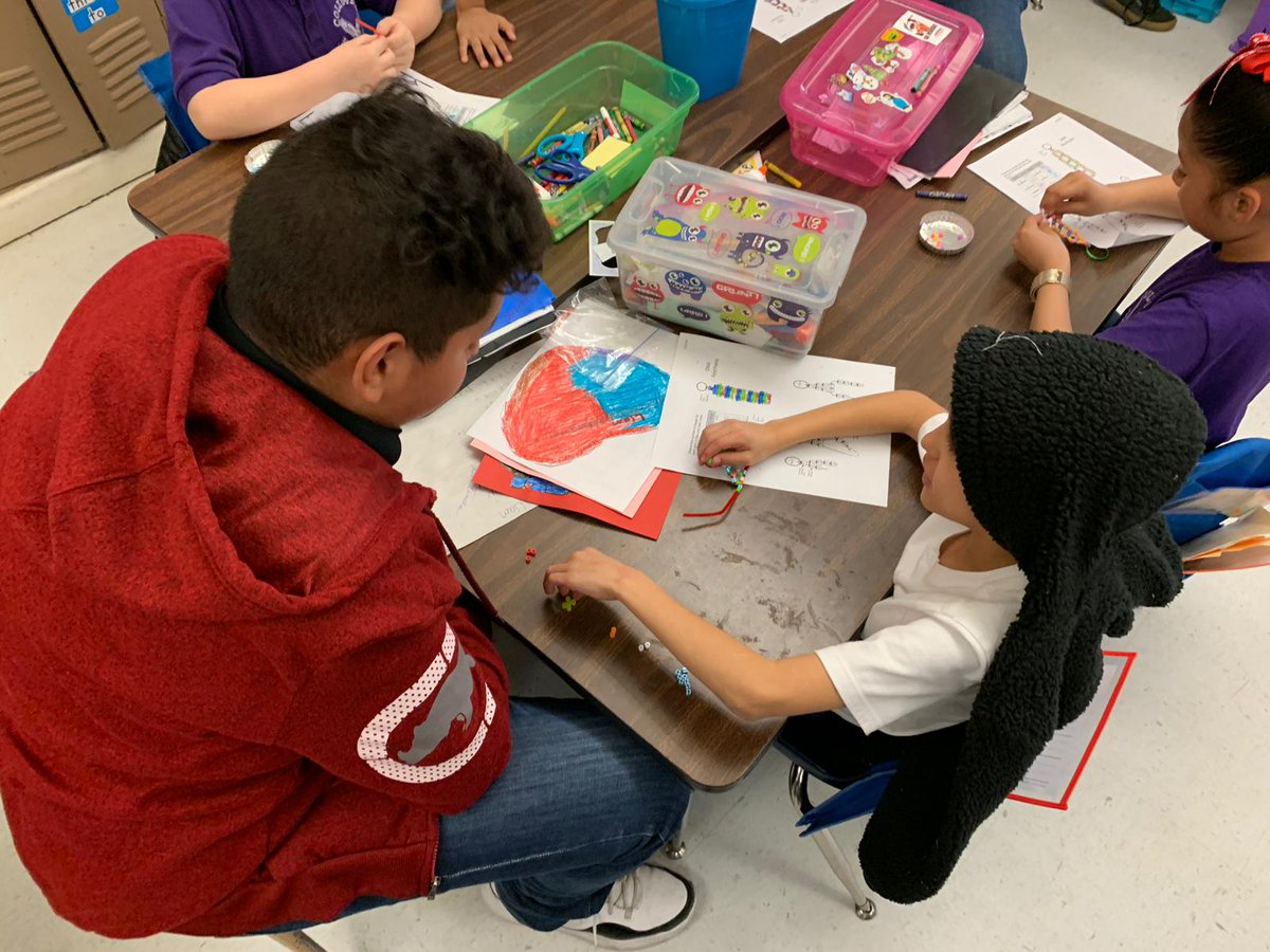 SDOAPantherNT's tweet photo. NT Panthers visit to Coldwell to teach them how to make DNA Keychains https://t.co/B0CB5ErasH