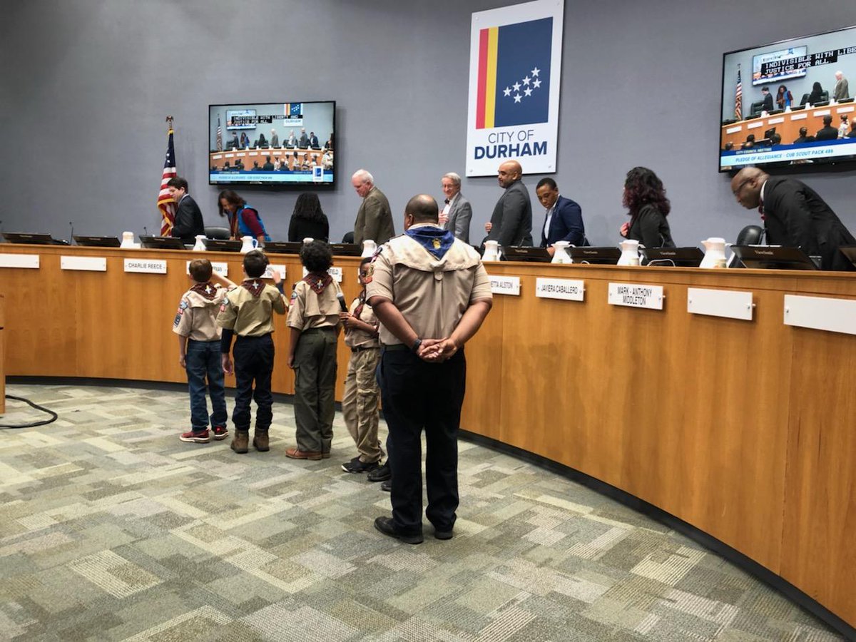 Pack486's tweet image. Den 7 was honored to lead the @CityofDurhamNC council in the pledge tonight. Thank you for allowing us the opportunity and to Councilman @CharlieReece for speaking to us.