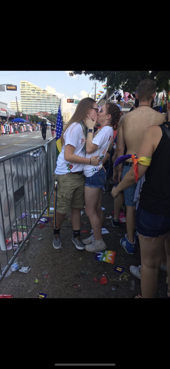 LayelahM's tweet photo. this is for the guy at Hobby Lobby that felt the need to say something to me when he saw Bailey and i kiss today💗😘 https://t.co/aNLwbHkfyr