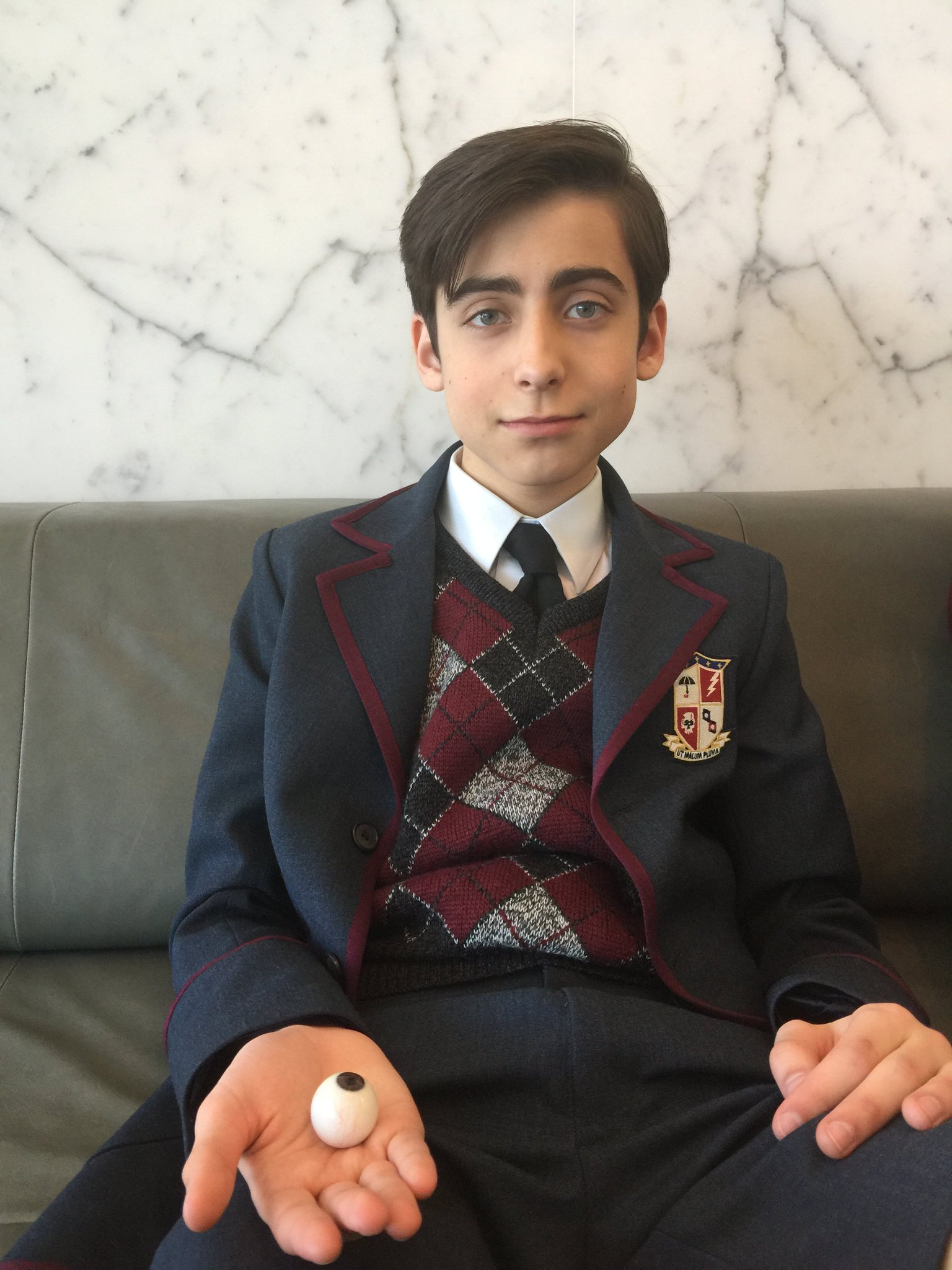 Aidan Gallagher on X: I only have eyes for you. t.coZ9TkOyYeFf   X