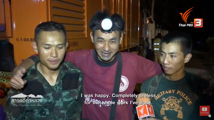 ThaiPBS's tweet photo. 11.05 น. ชมกันต่อกับ #สารคดีถ้ำหลวง EP.3 ตอน เจอ ดูมาราธอนใน Twitter Live : https://t.co/faHixXeyL8 #ThaiPBS #ThaiCaveRescue https://t.co/k2FJR9hdrV