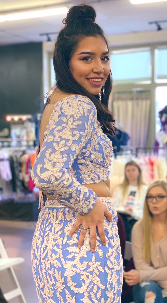 BellesBeaus7's tweet photo. Who doesn’t love a fully sequined gown with intense detail?? I know we do!💠😍 @SherriHill  #prom2019 #sherrihill #sherrihillpromdress https://t.co/Vrz5kFtnSI