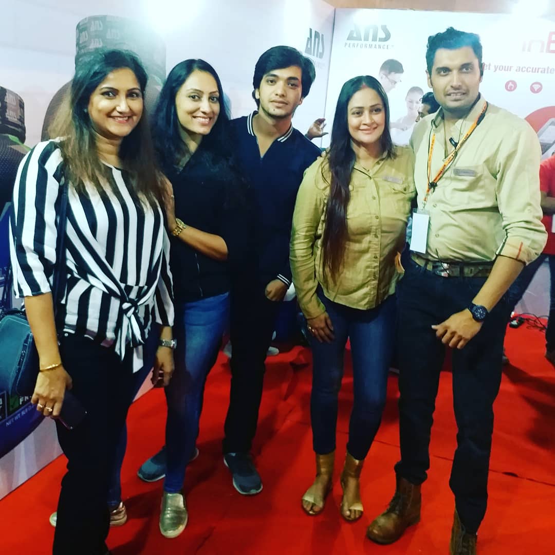 VandanaLalwani7's tweet photo. #funmoments at the launch of #ANSPerformance at #Mumbaishree2019
Big congratulations and best wishes to @jaswirkaur @vishalmadlani @jvnutritionllp for the launch of @ansperformance #proteinsupplement.Thank you for having me over 😍😘🤗
#bodybuilding #training💪 #fitnessfreaks https://t.co/7I7jeuDgq3